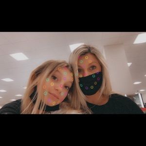 Meet your Posher, Nicole